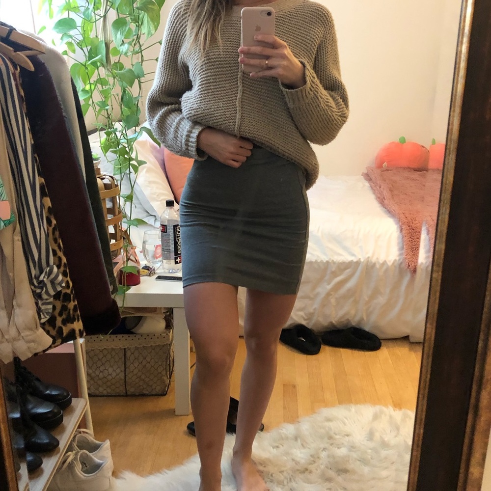 Forever 21 gray pencil skirt